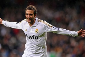 梅西复出首秀出彩，曼联主场横扫波尔图，豪取2连胜-LD 乐动APP下载